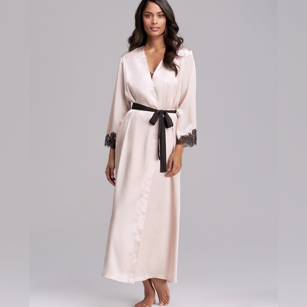 Oscar de La Renta Pink Label Lace Refinement Charmeuse Long Robe Black Lace Trim